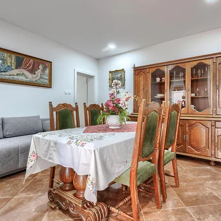 Ondina By Interhome Svetvinčenat